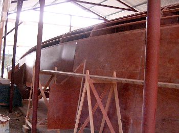 DH550 radius chine plywood catamaran